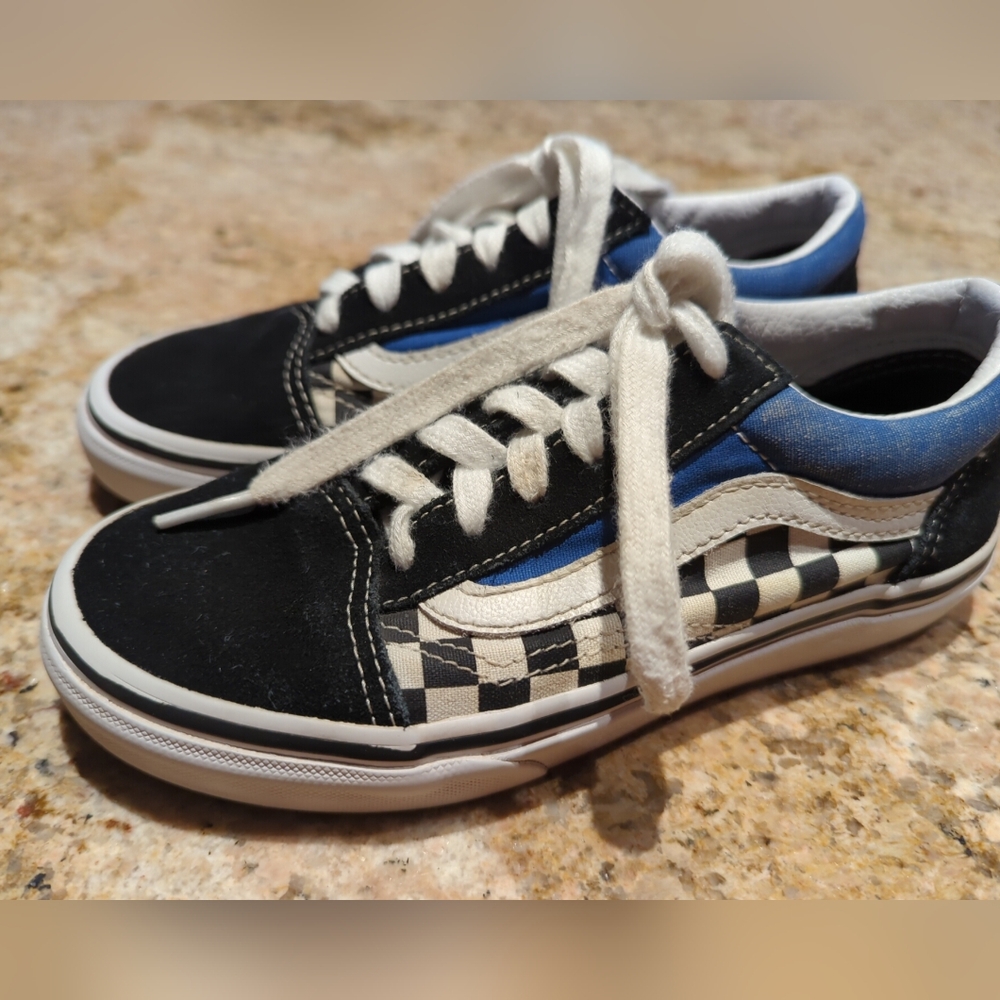 Vans Ol Skool Boys Sneakers Sz 2  Lace Up Low Cut Checkered Blue Black